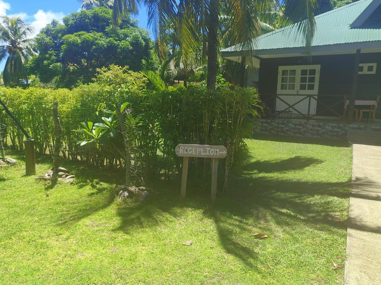 Chez Michellin Pensions Residence La Digue Exterior foto